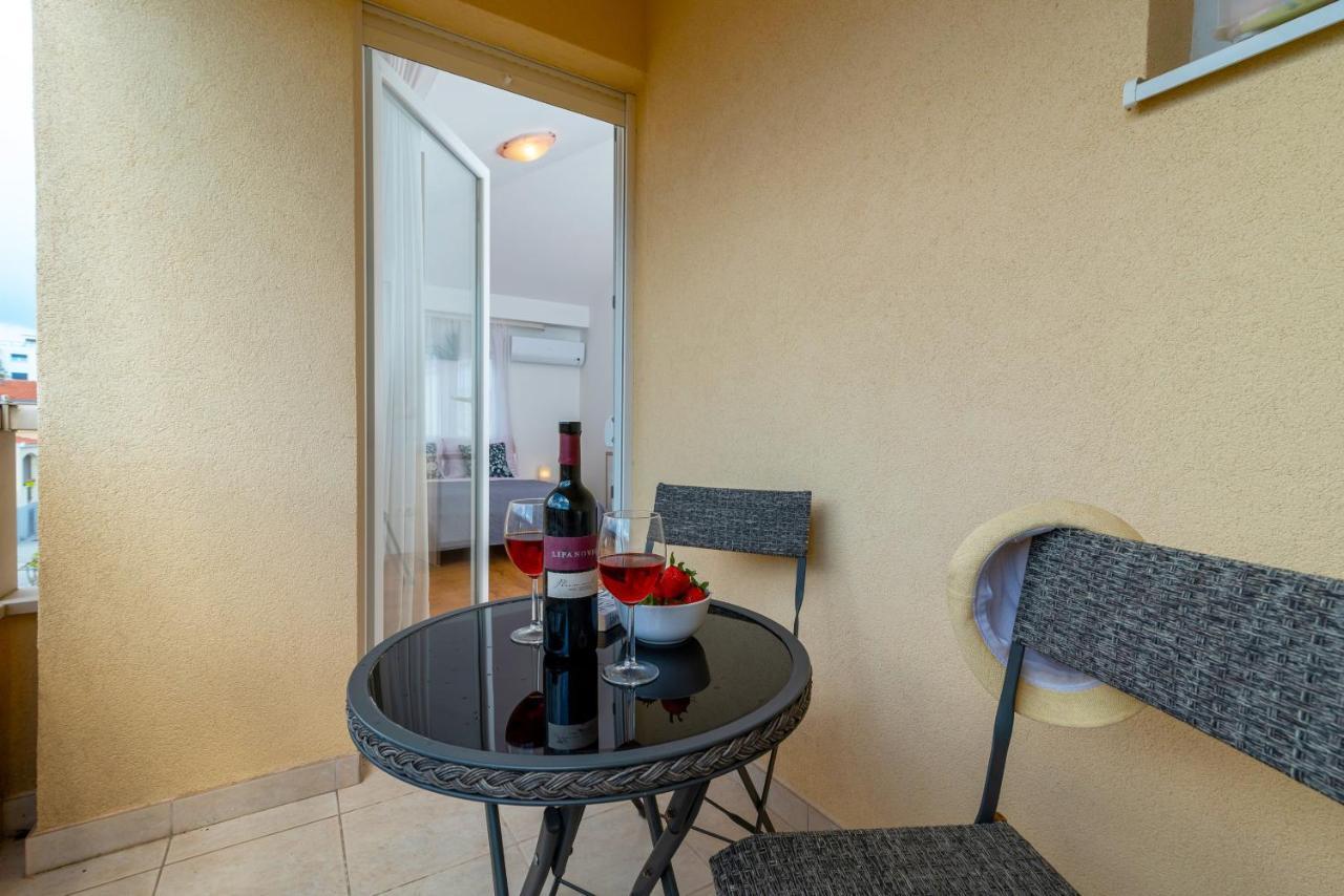 Apartment Angela Трогир Екстериор снимка